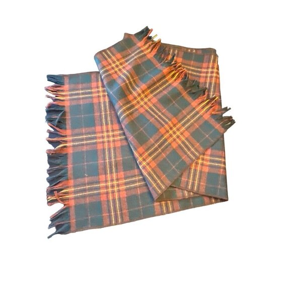 Plaid Wool Tartan Scarf With Fringes - Picture 2 of 3